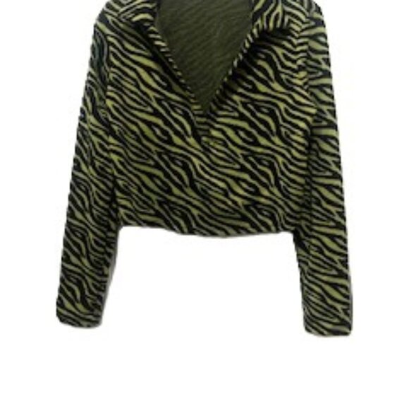 Cropped Sweater - Picture 1 of 2